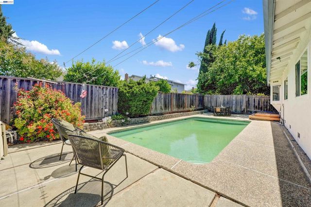 380 Springpark Cir, San Jose, CA 95136