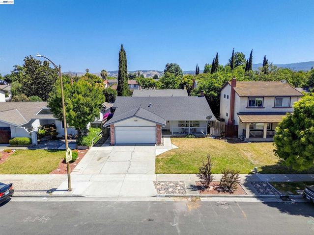 380 Springpark Cir, San Jose, CA 95136