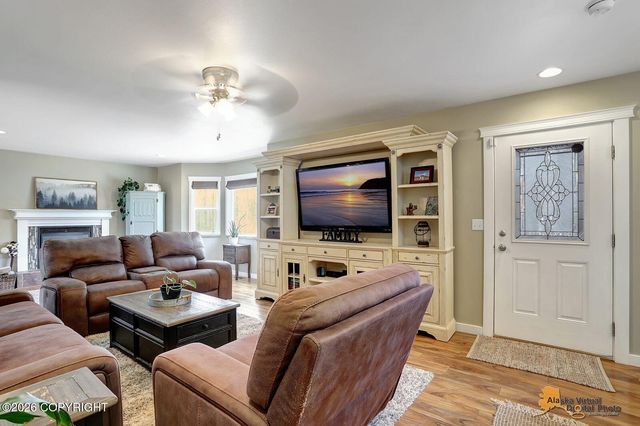 4966 W Slipstream Drive, Wasilla, AK 99623