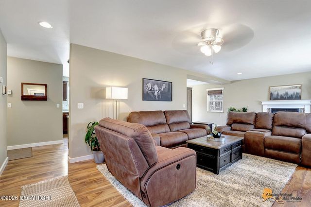 4966 W Slipstream Drive, Wasilla, AK 99623
