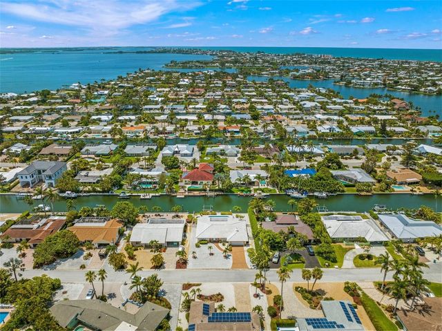 614 GLADSTONE LANE, Holmes Beach, FL 34217