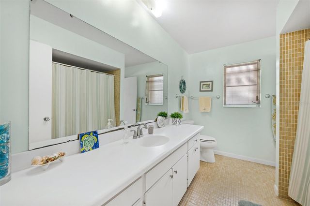 614 GLADSTONE LANE, Holmes Beach, FL 34217