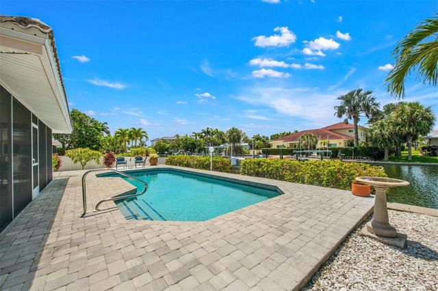 614 GLADSTONE LANE, Holmes Beach, FL 34217