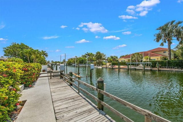 614 GLADSTONE LANE, Holmes Beach, FL 34217