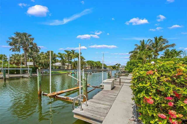 614 GLADSTONE LANE, Holmes Beach, FL 34217