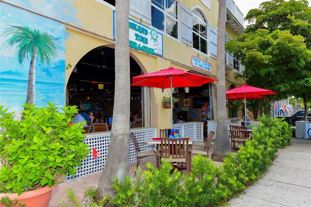 614 GLADSTONE LANE, Holmes Beach, FL 34217