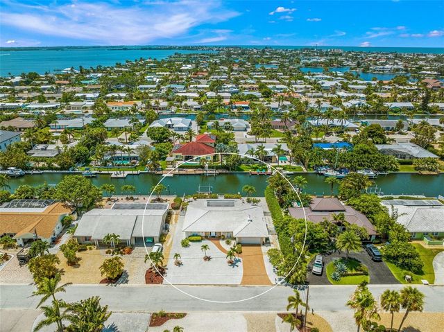 614 GLADSTONE LANE, Holmes Beach, FL 34217