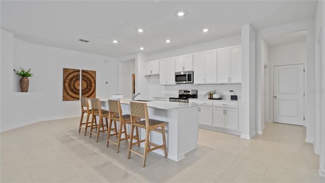 5564 NINA WAY, St Cloud, FL 34771