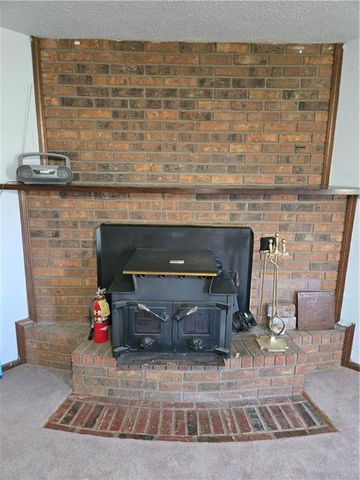 32188 Osawatomie Road, Paola, KS 66071