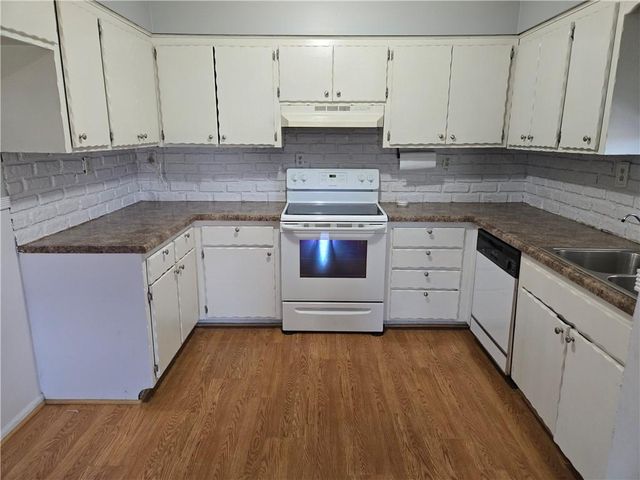 32188 Osawatomie Road, Paola, KS 66071