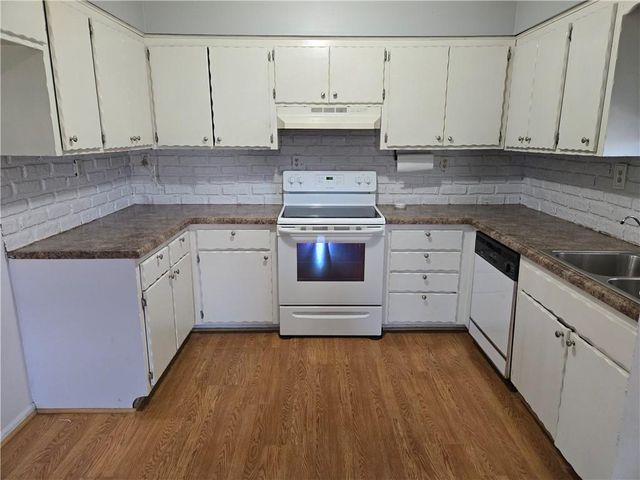 32188 Osawatomie Road, Paola, KS 66071