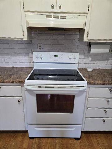 32188 Osawatomie Road, Paola, KS 66071