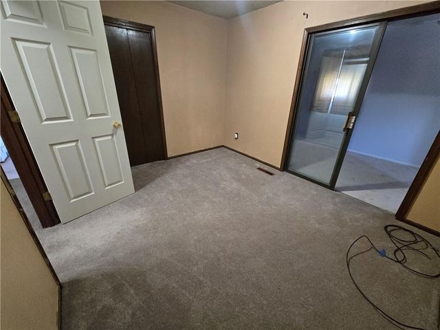 32188 Osawatomie Road, Paola, KS 66071