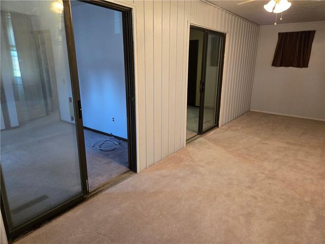 32188 Osawatomie Road, Paola, KS 66071