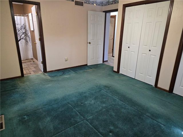 32188 Osawatomie Road, Paola, KS 66071