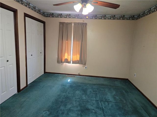 32188 Osawatomie Road, Paola, KS 66071