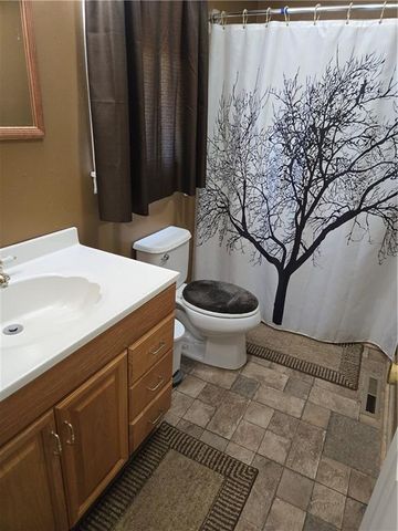 32188 Osawatomie Road, Paola, KS 66071