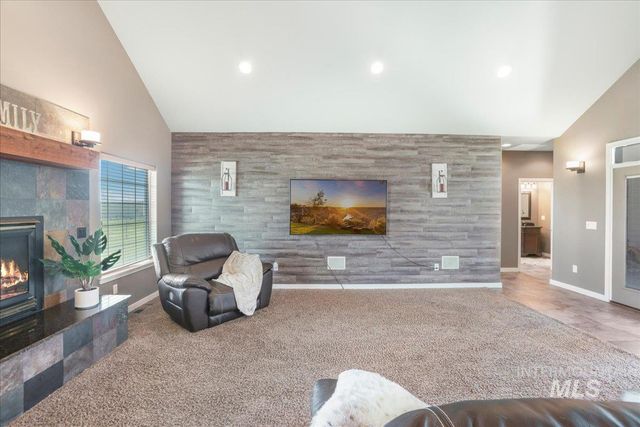 4036 N 2250 E, Filer, ID 83328