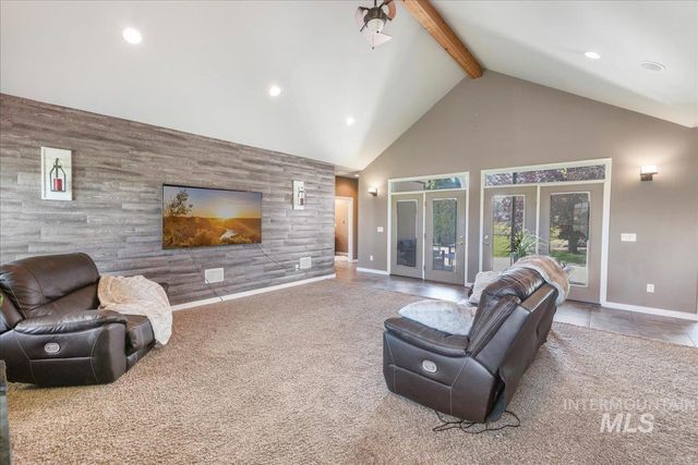 4036 N 2250 E, Filer, ID 83328