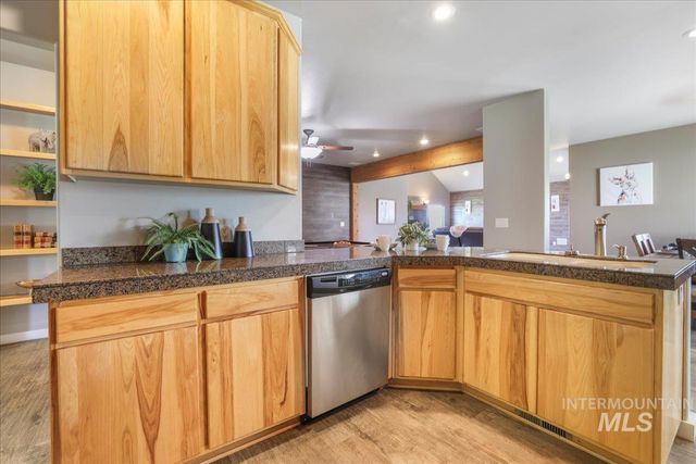 4036 N 2250 E, Filer, ID 83328