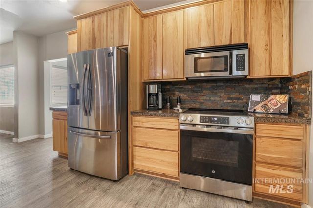 4036 N 2250 E, Filer, ID 83328