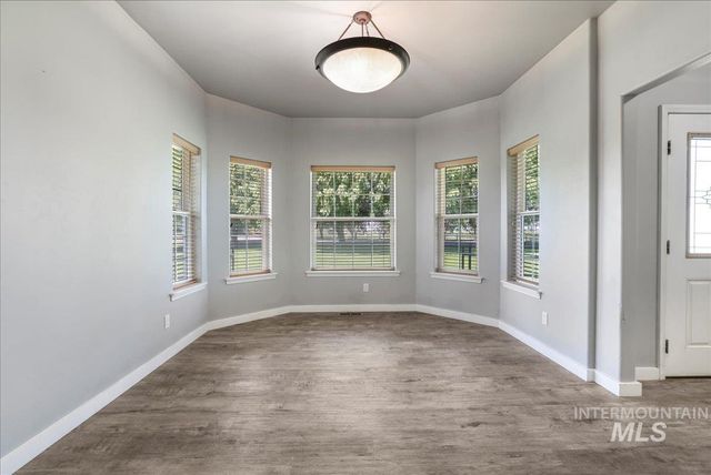 4036 N 2250 E, Filer, ID 83328