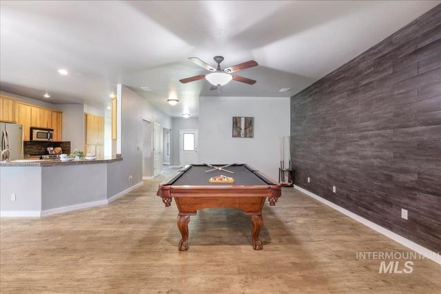 4036 N 2250 E, Filer, ID 83328