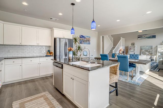 637 Soledad Avenue, Clovis, CA 93619