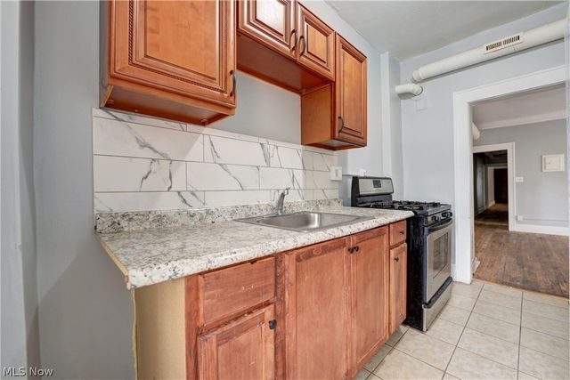 14120 Superior Road, Cleveland, OH 44118