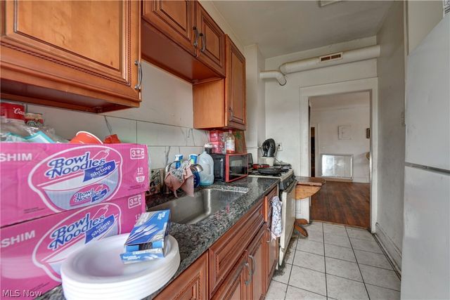 14120 Superior Road, Cleveland, OH 44118