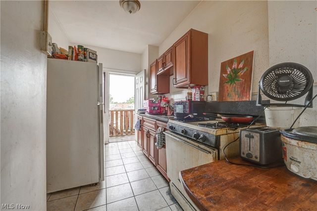 14120 Superior Road, Cleveland, OH 44118