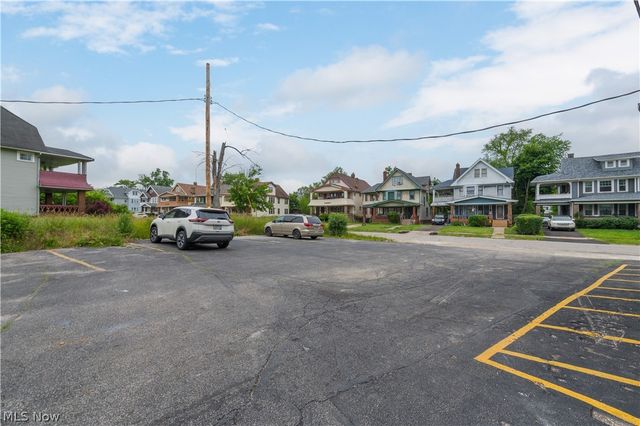 14120 Superior Road, Cleveland, OH 44118
