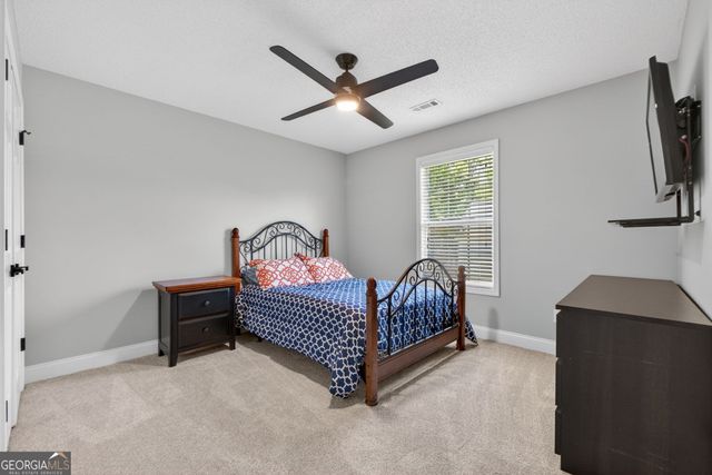 229 Hummingbird Court, Hampton, GA 30228