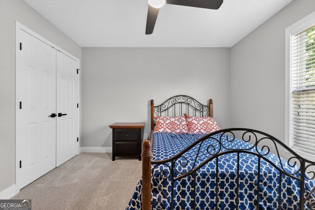 229 Hummingbird Court, Hampton, GA 30228