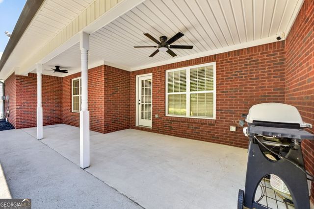 229 Hummingbird Court, Hampton, GA 30228