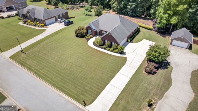 229 Hummingbird Court, Hampton, GA 30228