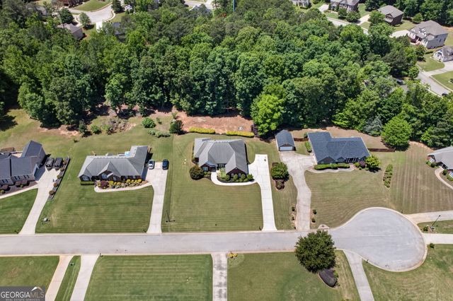 229 Hummingbird Court, Hampton, GA 30228