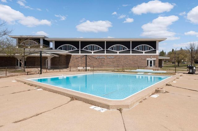 5622 1st Avenue S, Minneapolis, MN 55419