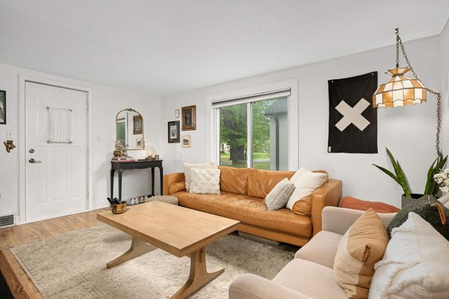 5622 1st Avenue S, Minneapolis, MN 55419