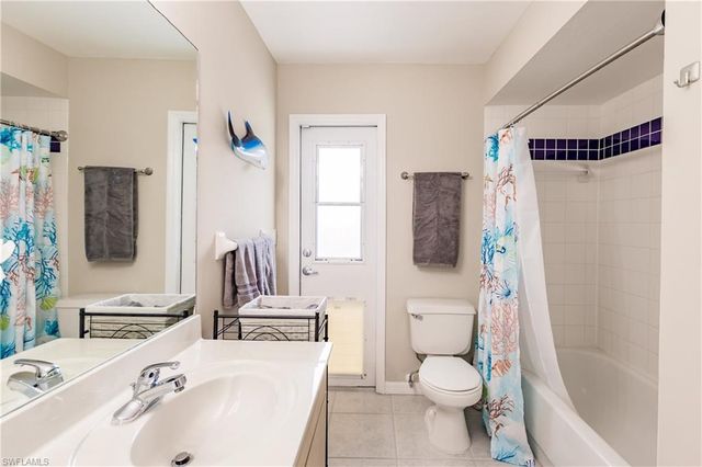 1704 44th TER, Cape Coral, FL 33914