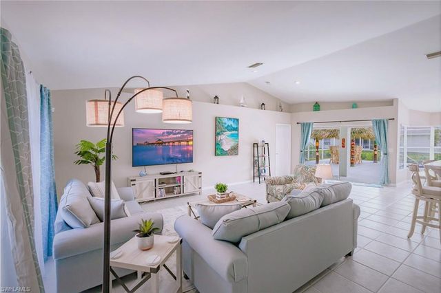 1704 44th TER, Cape Coral, FL 33914