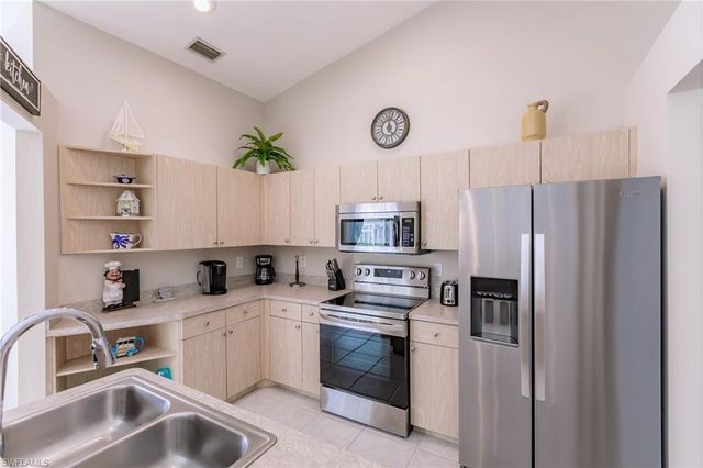 1704 44th TER, Cape Coral, FL 33914