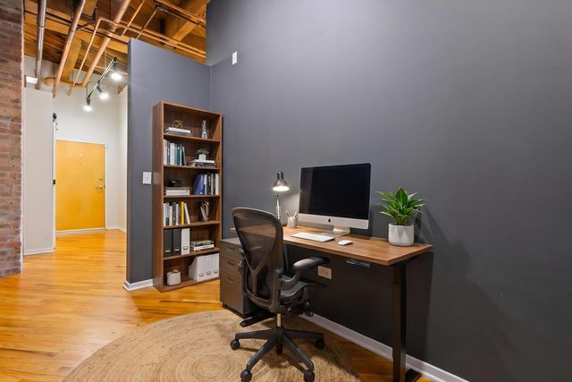 1040 W Adams Street 122, Chicago, IL 60607
