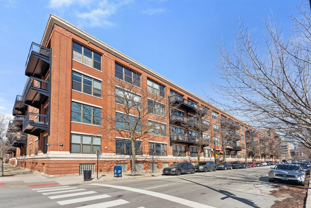 1040 W Adams Street 122, Chicago, IL 60607