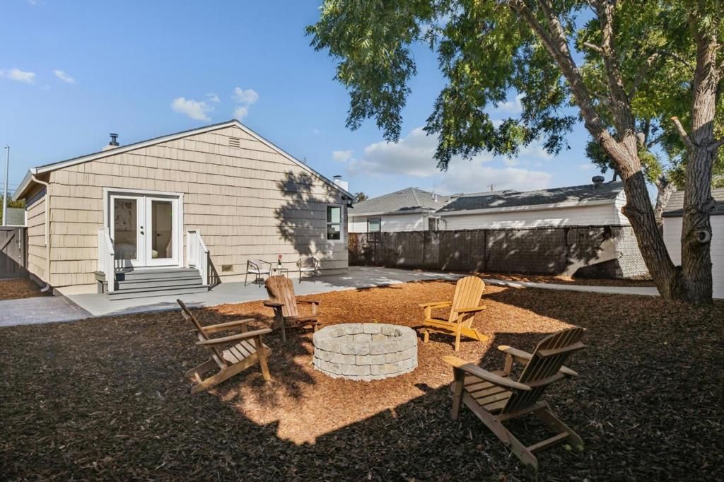 Image 22 of property listing at 27 Prague Street, San Mateo, CA 94401