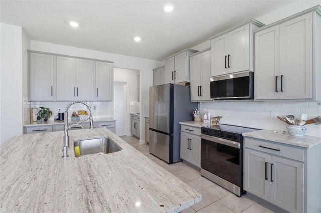 17656 CANTARINA COVE, Bradenton, FL 34211