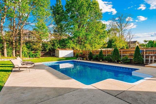 1972 Morningside Drive, Florence, KY 41042