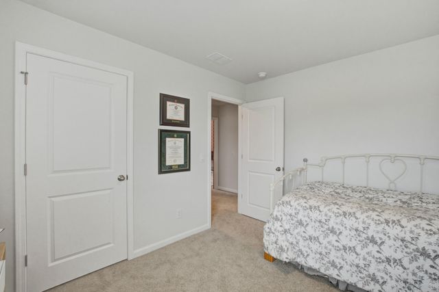 200 Watersglen Drive, Summerville, SC 29486