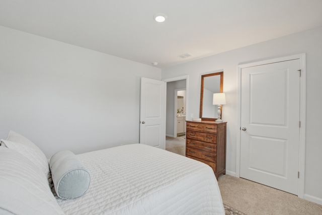 200 Watersglen Drive, Summerville, SC 29486