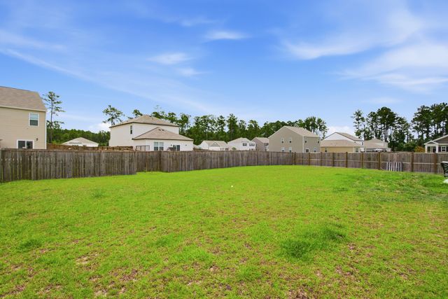200 Watersglen Drive, Summerville, SC 29486